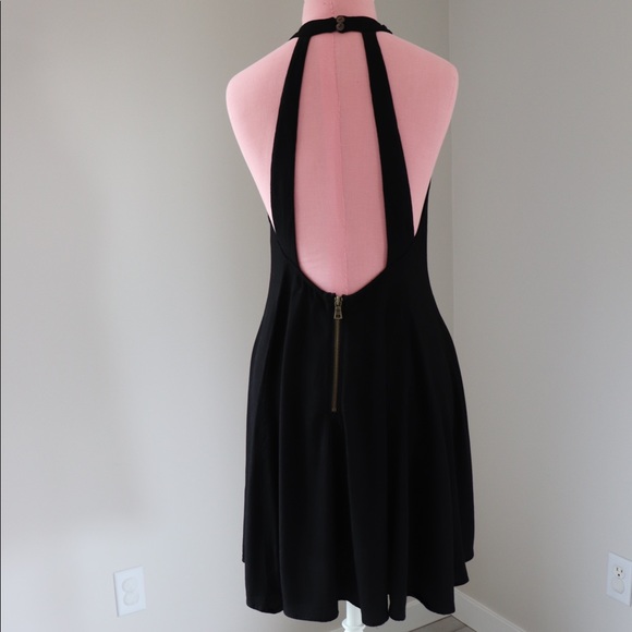 LAST ONE! UO Kimchi Blue Tropi Mock Neck Dress - Picture 5 of 8